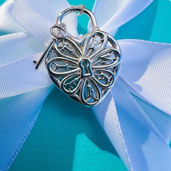 Tiffany & Co. Silver Filigree Heart Necklace - Picture 4 of 8